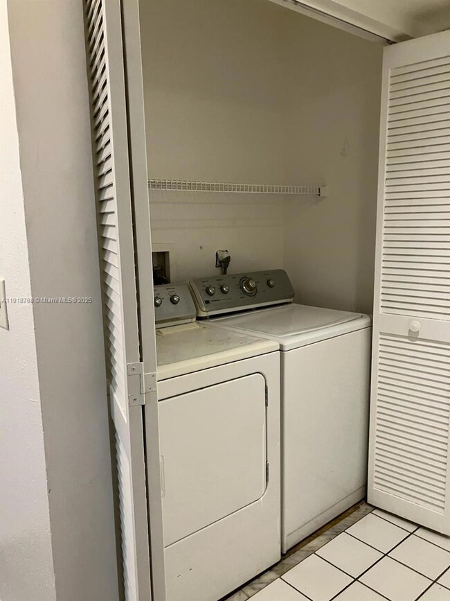 4025 W Mcnab Rd unit E105, Pompano Beach, FL 33069 - photo 5