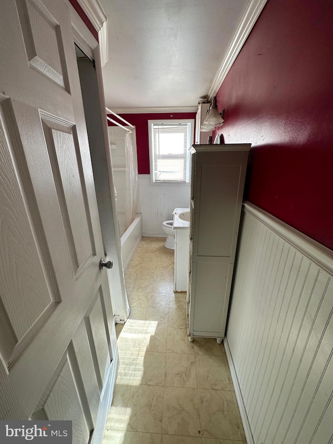 950 Foxridge Ln, Essex, MD 21221 - photo 4