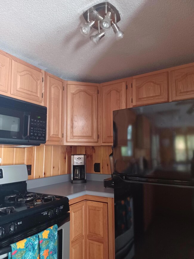 11 Top Hill Rd, Bridgton, ME 04009 - photo 5