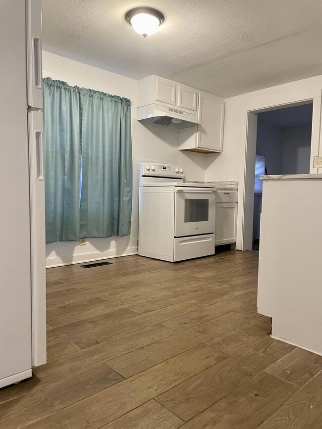 1720 N 11th St, Niles, MI 49120 - photo 2