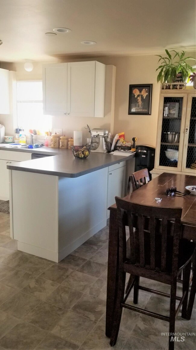 1024 Nectarine St, Nampa, ID 83686 - photo 6