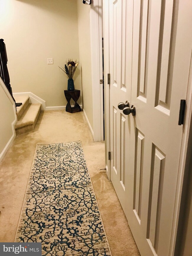 25241 Orchard View Terrace unit 6A3, Chantilly, VA 20152 - photo 6