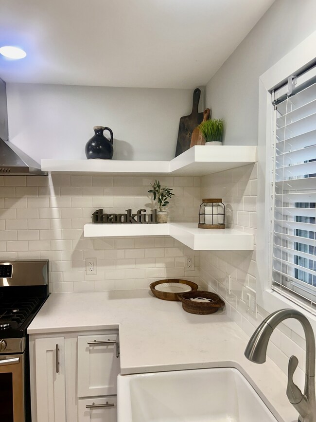 1059 S Cross Bridges Rd, Mount Pleasant, TN 38474 - photo 7