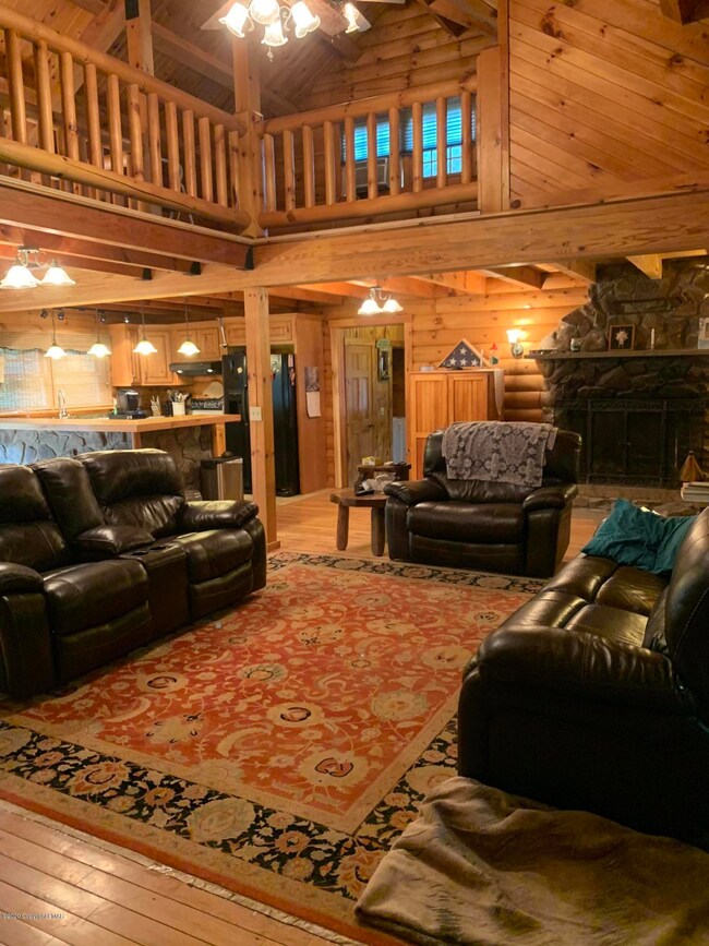 655 Abel Colony Rd, Wind Gap, PA 18091 - photo 6