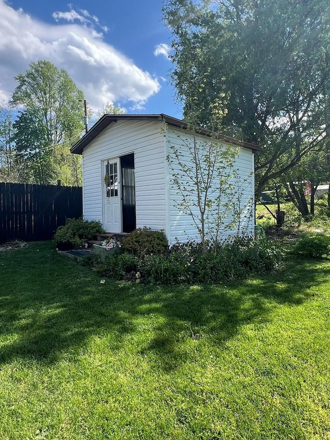 1364 Saint Clairs Creek Rd, Chilhowie, VA 24319 - photo 4