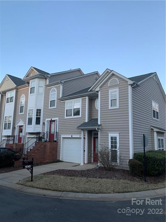 2834 Avalon Loop Rd, Charlotte, NC 28269 - photo 2