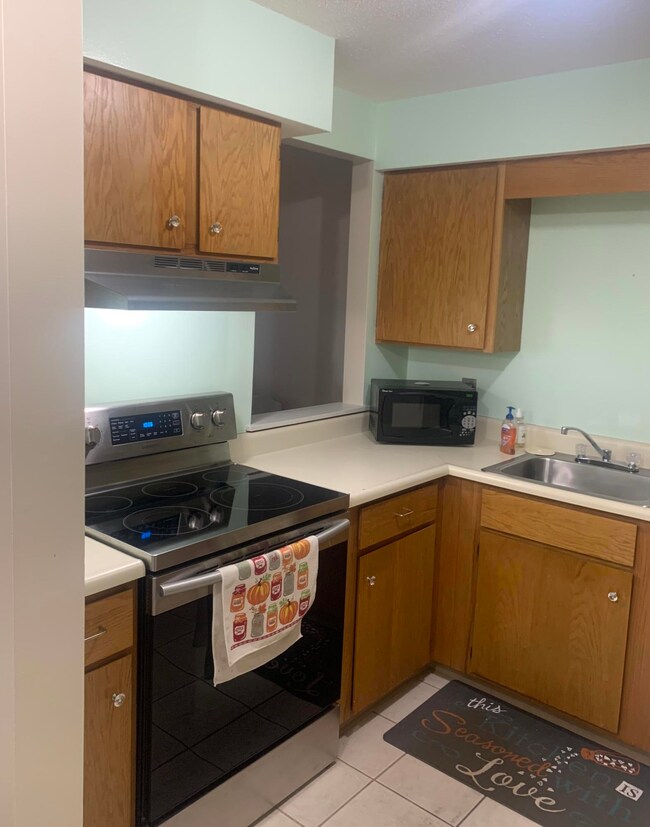 IMG_1143Kitchen