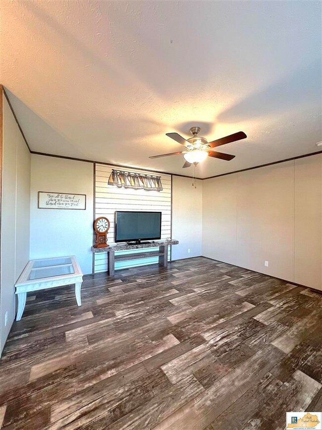 2077 & 2079 Millerfield Rd, Russell Springs, KY 42642 - photo 7