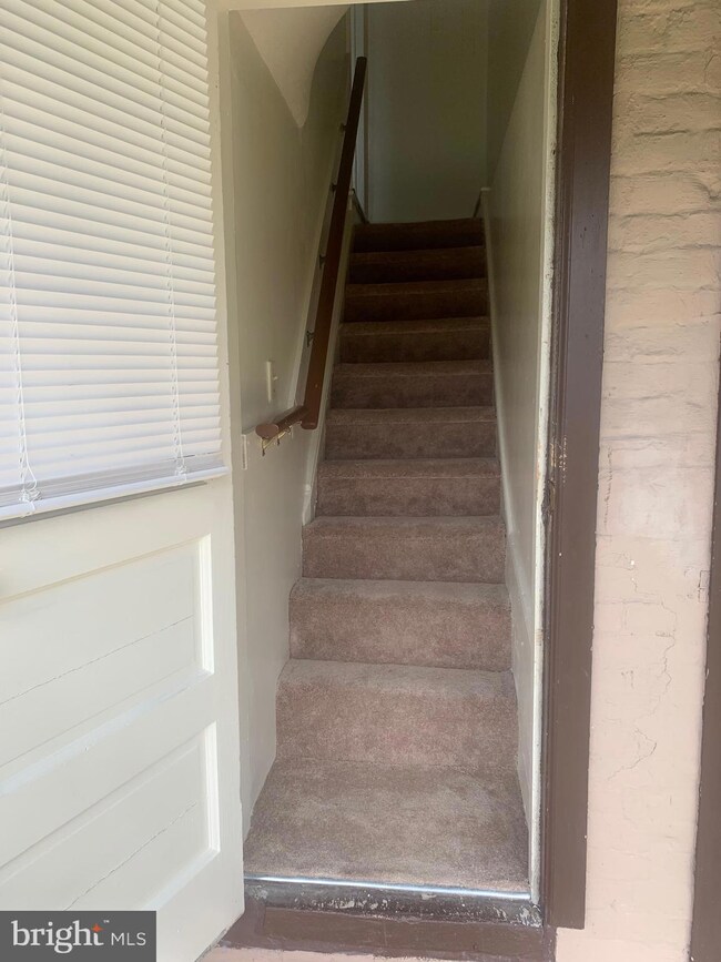 2152 Farmington Ave unit 5, Boyertown, PA 19512 - photo 6