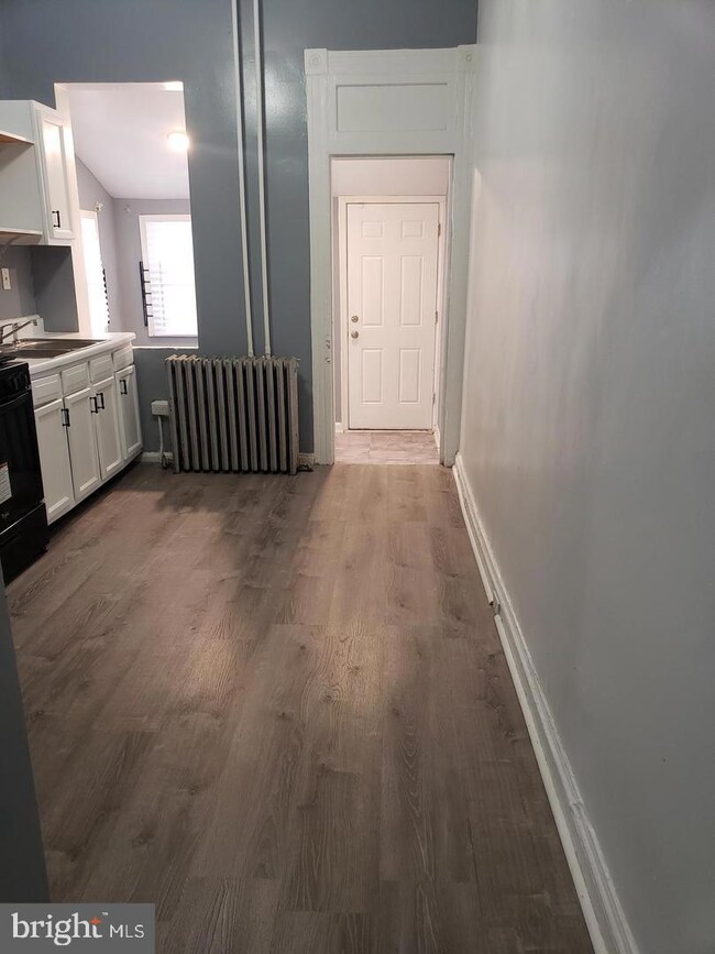 810 Appleton St, Baltimore, MD 21217 - photo 4