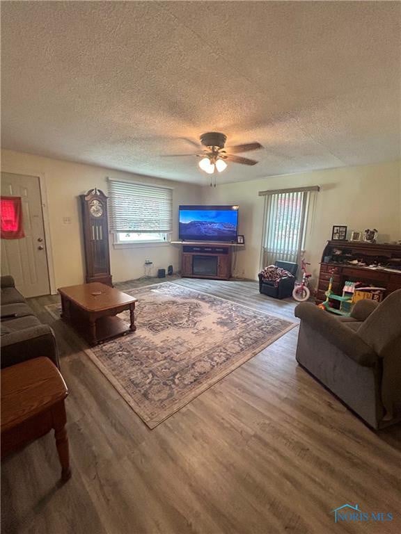 635 Dayton Ave, Findlay, OH 45840 - photo 5