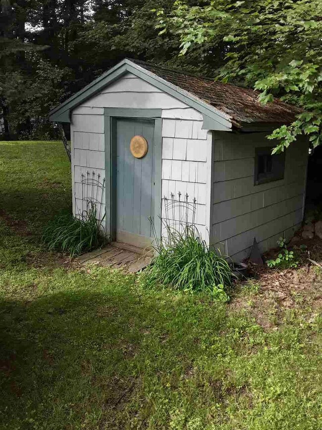 64 Bypass 28, Derry, NH 03038 - photo 5