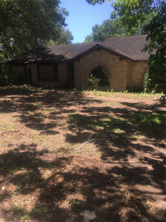 1216 Real Ln, Rosenberg, TX 77471 - photo 4