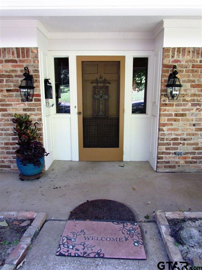 3801 Fry Ave, Tyler, TX 75701 - photo 2