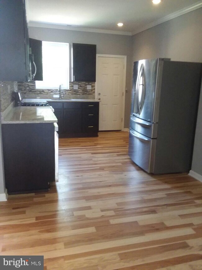 307 N Monastery Ave, Baltimore, MD 21229 - photo 3