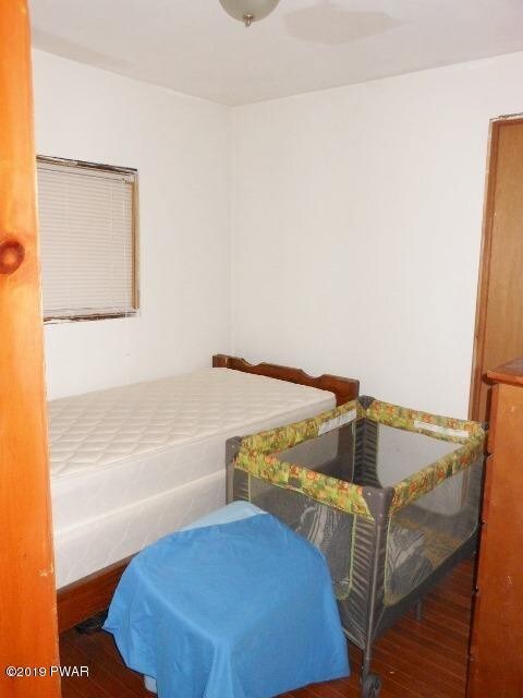 8 Spring St, Hawley, PA 18428 - photo 6