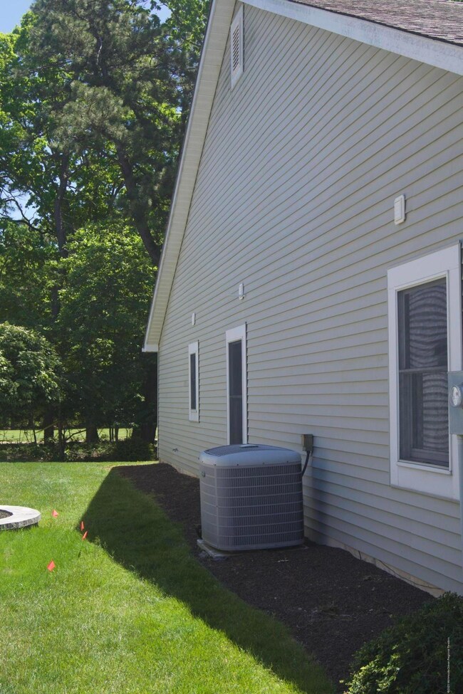 1695 Lacebark Ct, Toms River, NJ 08755 - photo 5