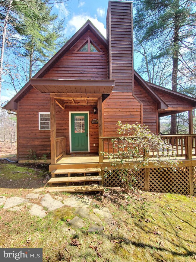 215 Pond View Ln, Points, WV 25437 - photo 3