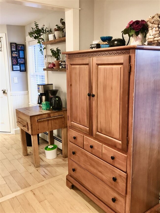 42 May St, Enfield, NH 03748 - photo 4