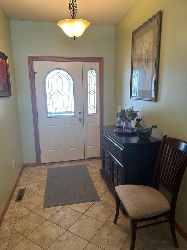 314 W Hudson St, Princeton, IL 61356 - photo 5