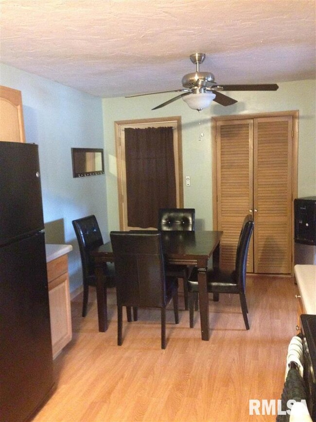 628 W 44th St, Davenport, IA 52806 - photo 5