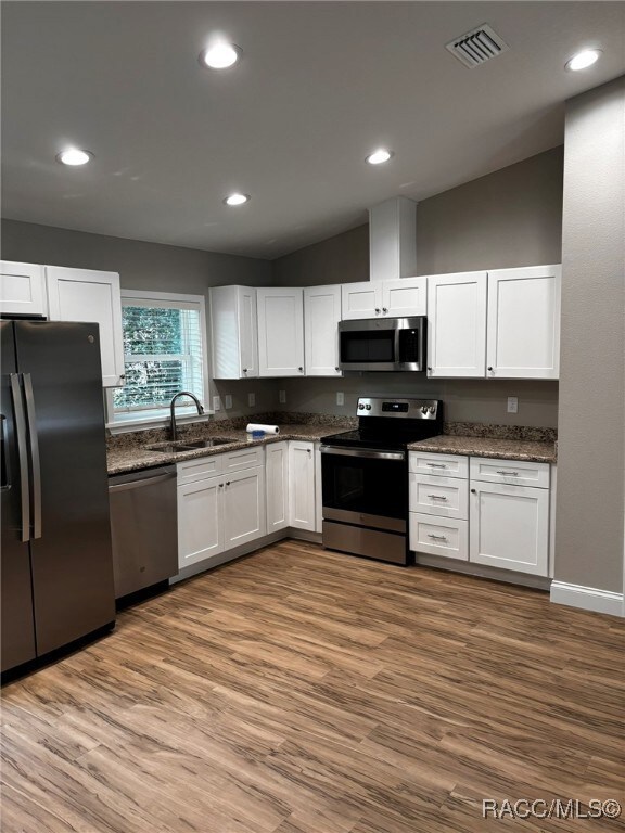 2418 Cr 451, Lake Panasoffkee, FL 33538 - photo 6