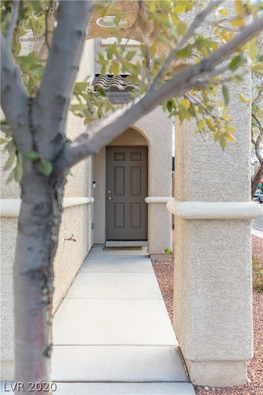Front Entry- Corner Lot