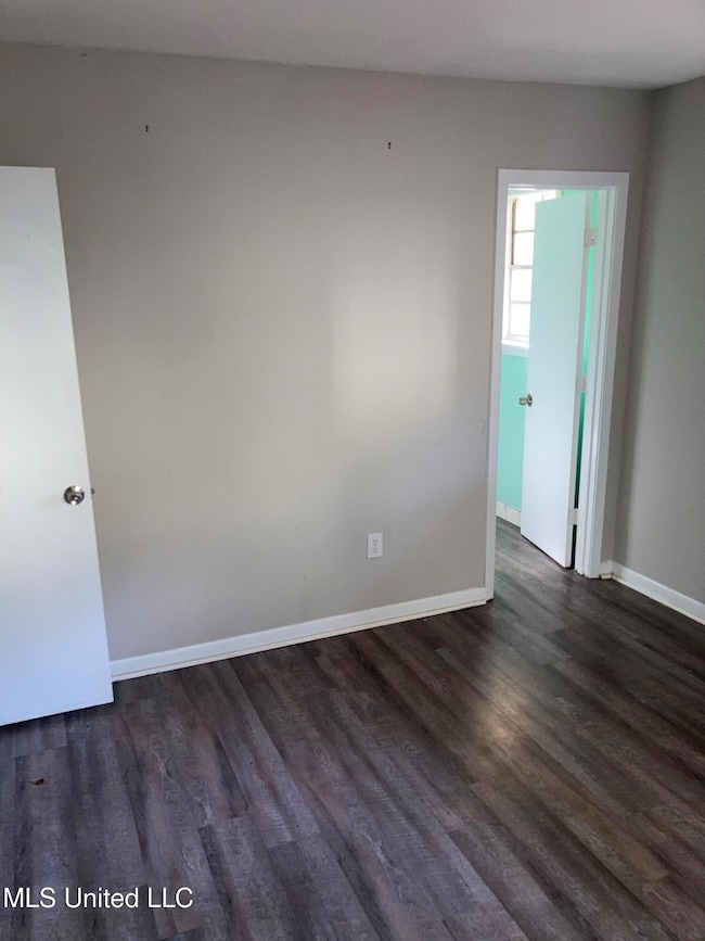983 Branch St, Jackson, MS 39212 - photo 4