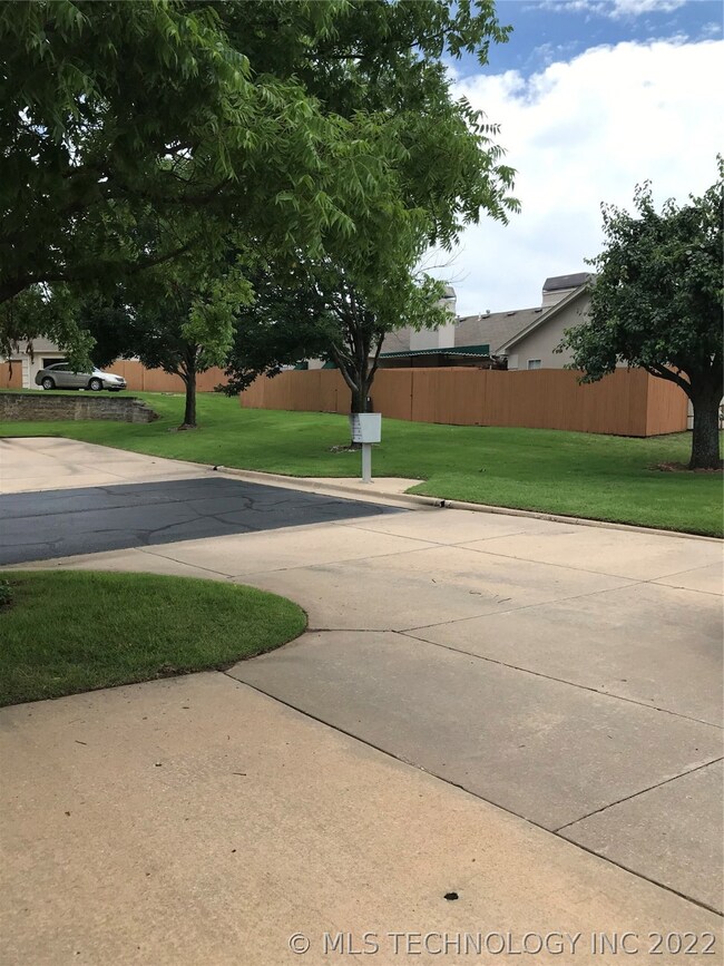 No steps into/out of house and the mailbox is loca