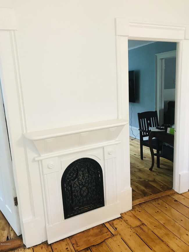 7 Elm St, Adams, MA 01220 - photo 5