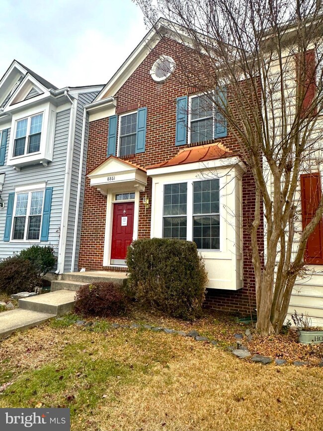 8861 Moat Crossing Place, Bristow, VA 20136 - photo 4