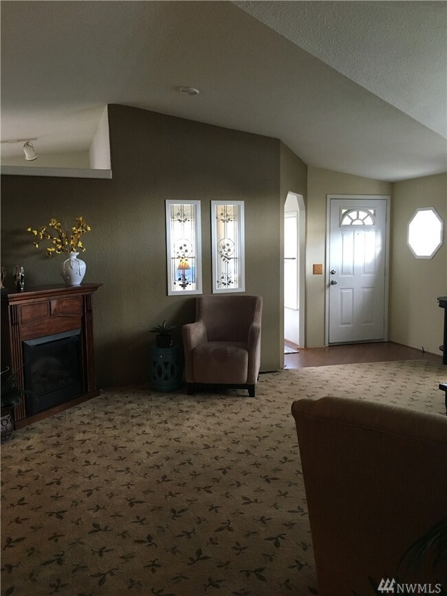 500 Grand Fir Dr, Enumclaw, WA 98022 - photo 5