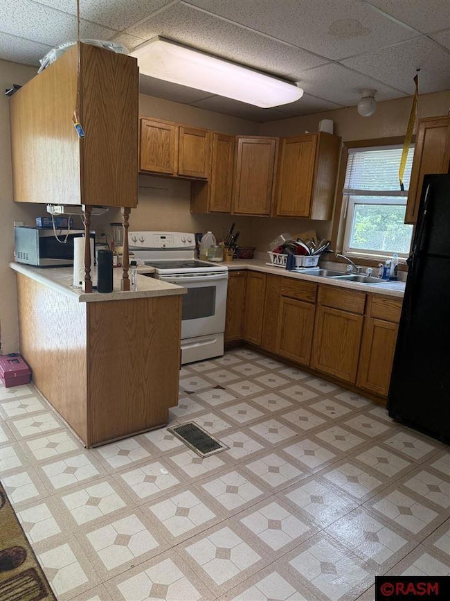 1450 4th Ave, Windom, MN 56101 - photo 3