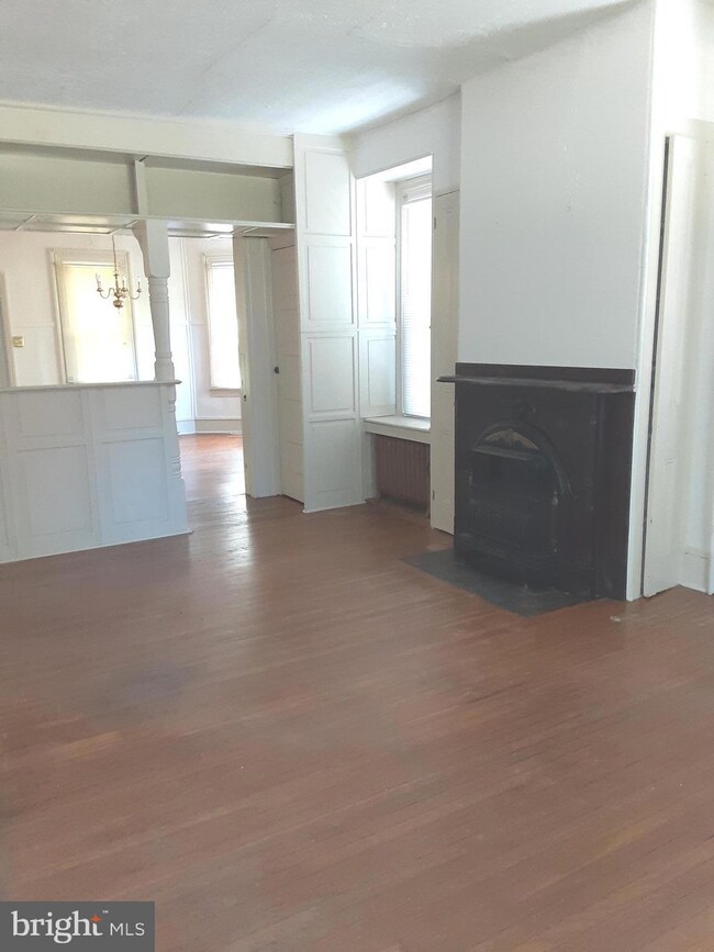 146 E Main St unit 1, Moorestown, NJ 08057 - photo 2