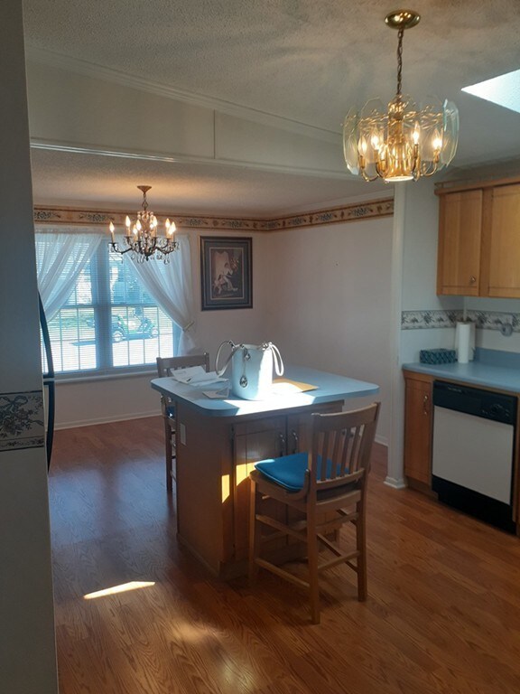 8 Minute Man Rd, Taunton, MA 02780 - photo 6