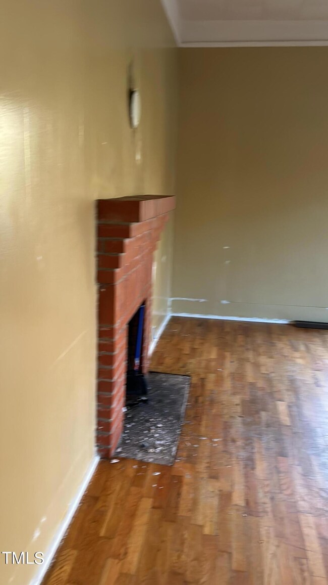 516 Mayview St, Fayetteville, NC 28306 - photo 6