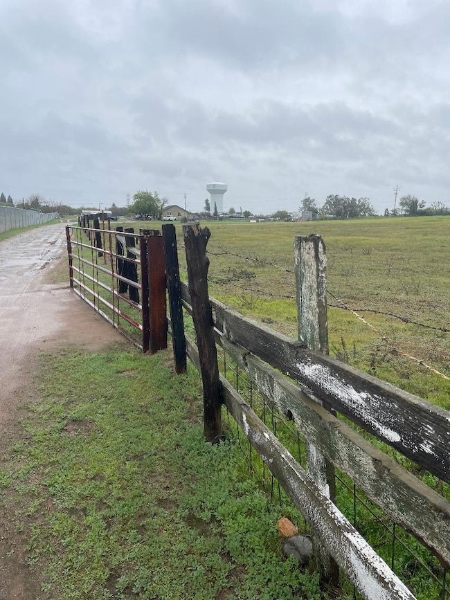 26225 Avenue 17, Madera, CA 93638 - photo 4