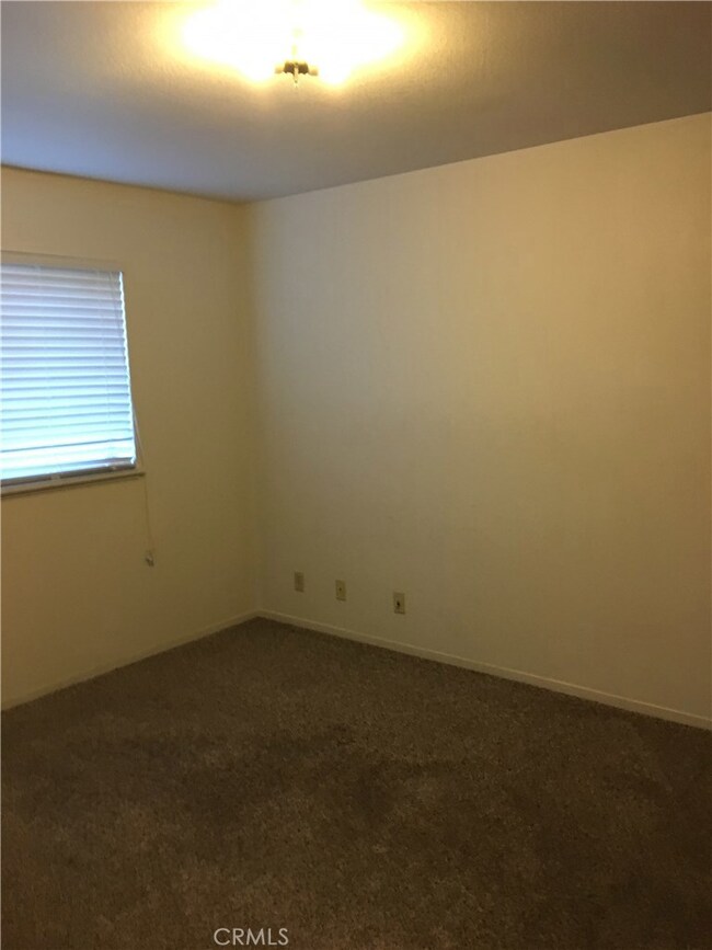 1274 E 1st Ave, Chico, CA 95926 - photo 4