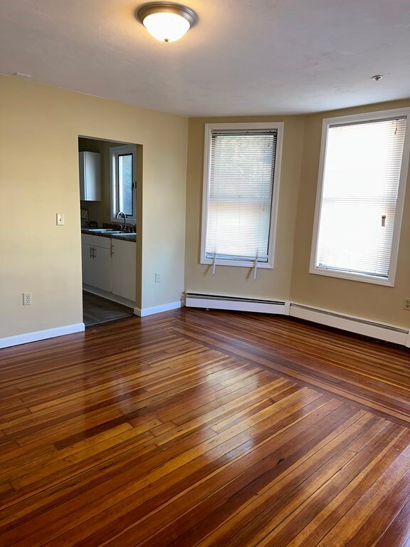 290 Chestnut St unit 2, Lynn, MA 01902 - photo 4