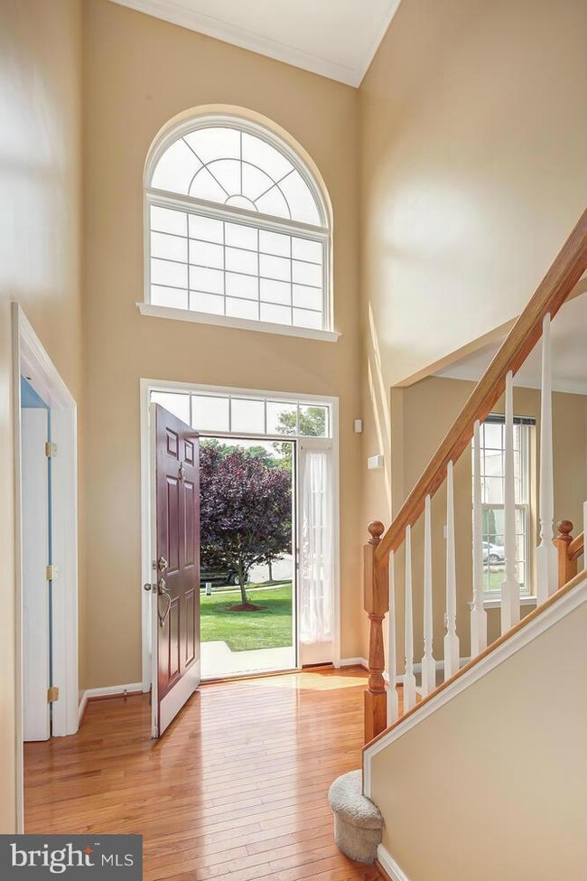 12014 Lilium Ln, Glenn Dale, MD 20769 - photo 2