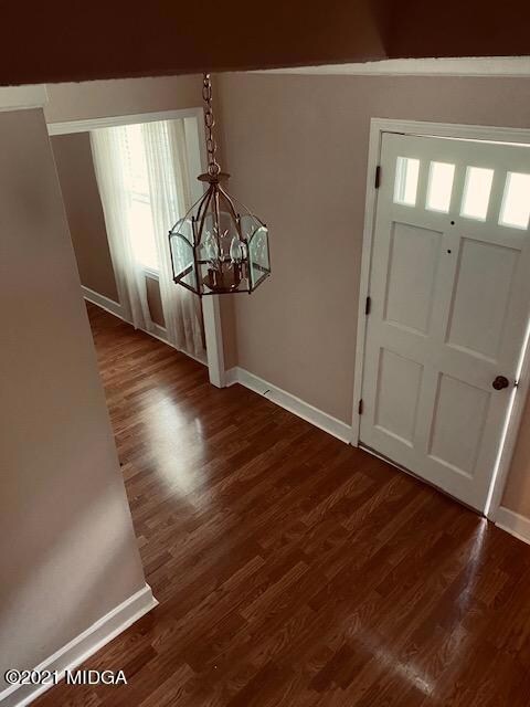 1-Photos- 1136 Craddock Way- foyer view