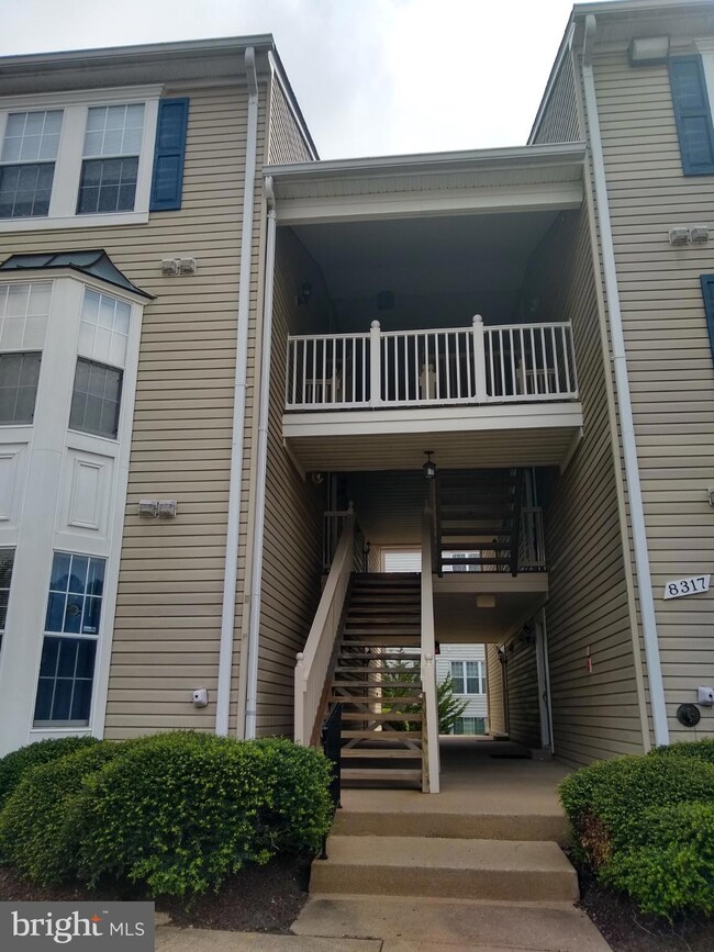 8317 Bluebird Way unit C, Lorton, VA 22079 - photo 2