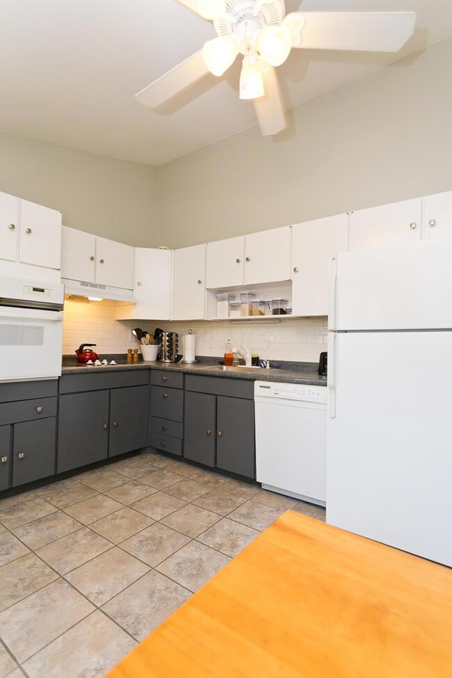 Kitchen with ceiling fan
