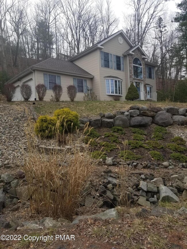 110 Osprey Ct, East Stroudsburg, PA 18301 - photo 2