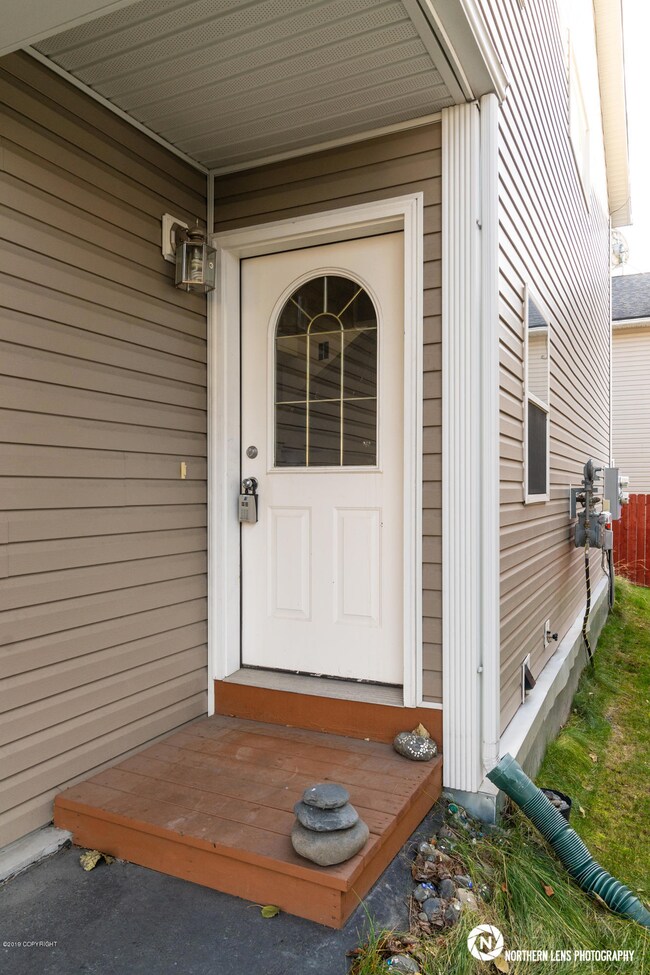 5_EntranceExterior