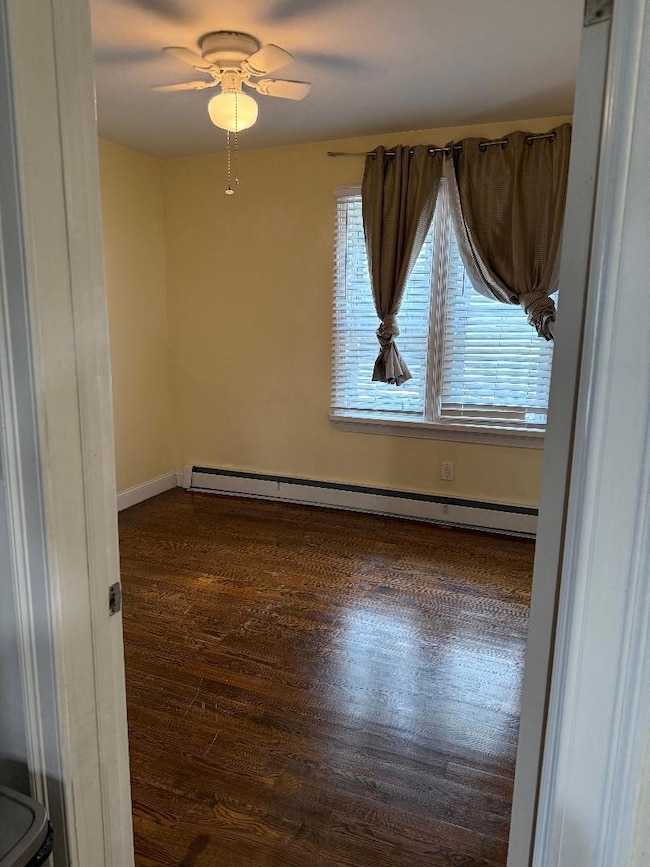 19127 116th Ave, Saint Albans, NY 11412 - photo 4