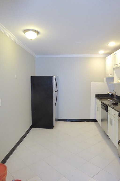 71 Oxford Ave unit 8, Cambridge, MA 02138 - photo 3