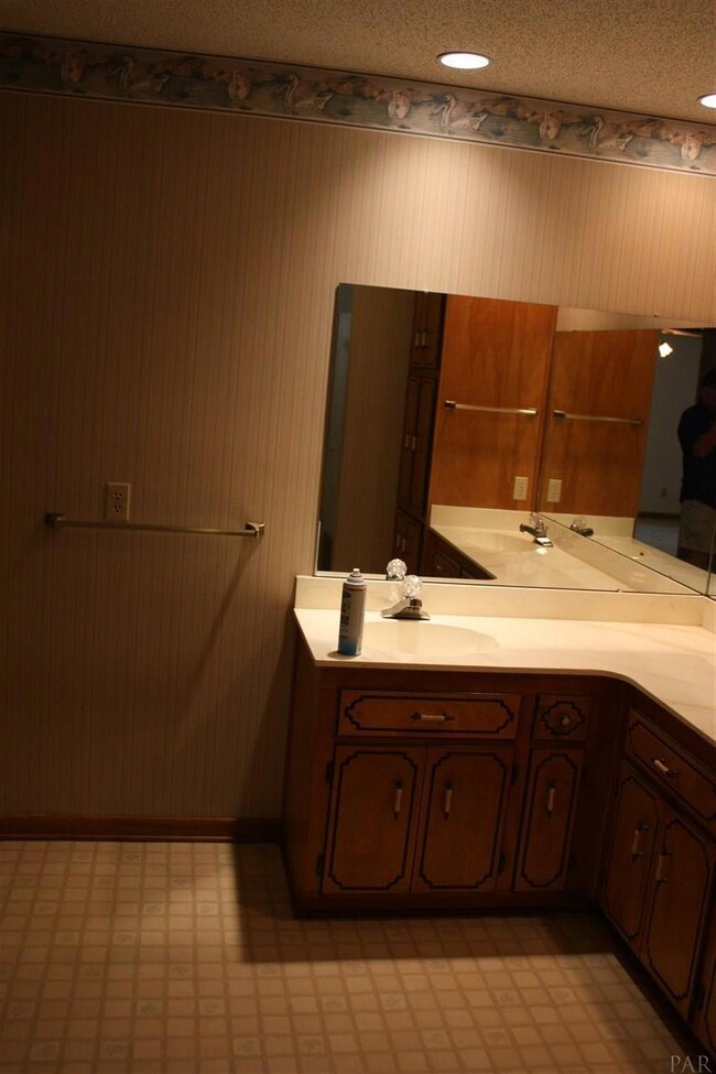 2301 Belleflower Rd, Pensacola, FL 32526 - photo 7