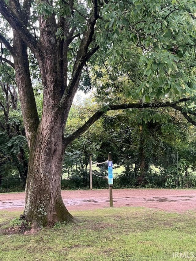 1004 S Henderson St, Bloomington, IN 47401 - photo 7