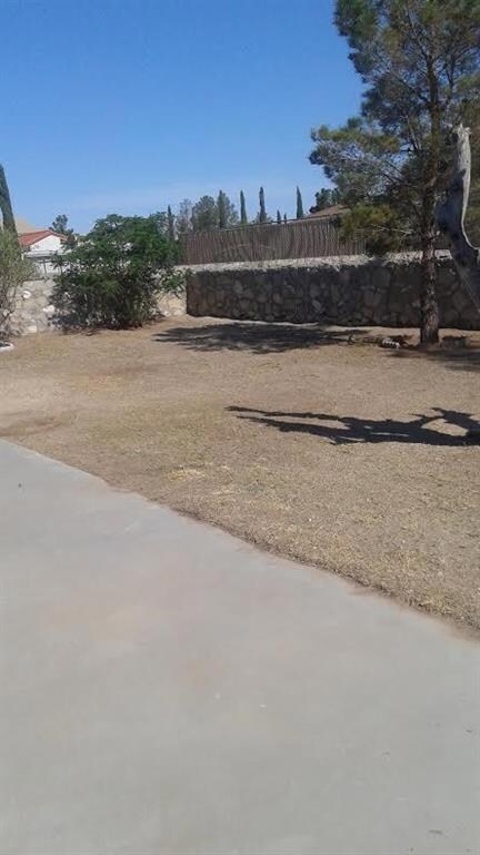 15337 Northport Ct, Horizon City, TX 79928 - photo 3